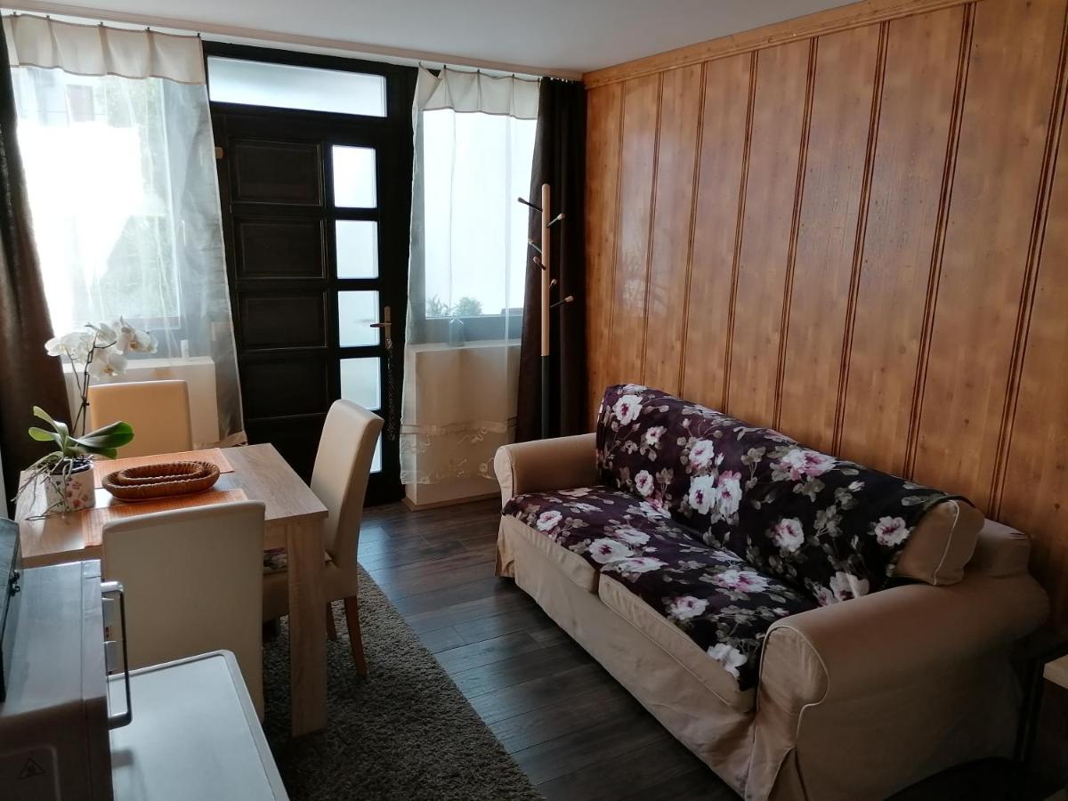 Kiscsillag Apartman 하르카니 외부 사진